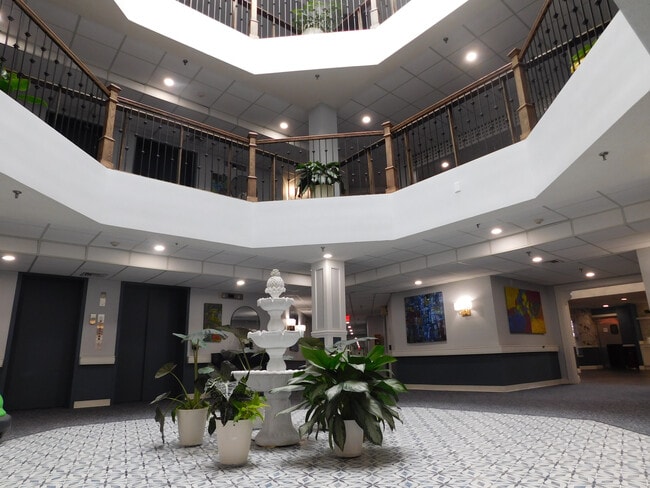 Building Photo - Kings Reserve Sterling 55+ Active Adult Apartment Homes