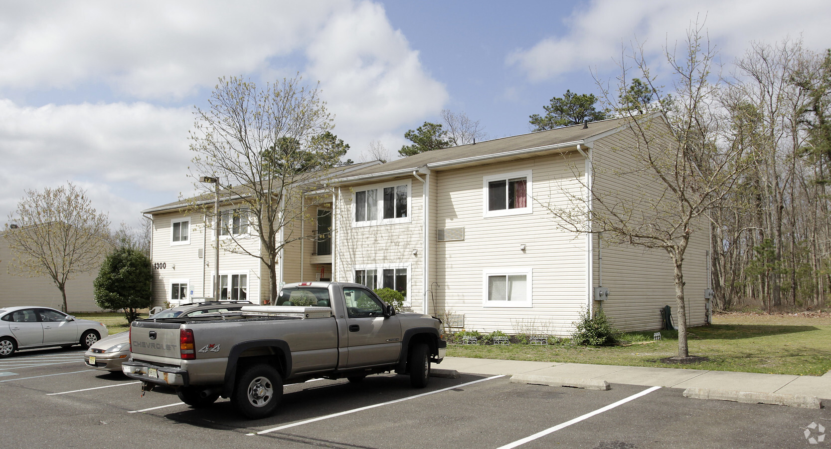 Photo - Rolling Pines Apartments