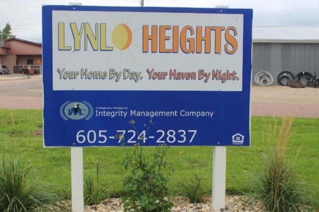 Property Sign - Lynlo Heights Apartments