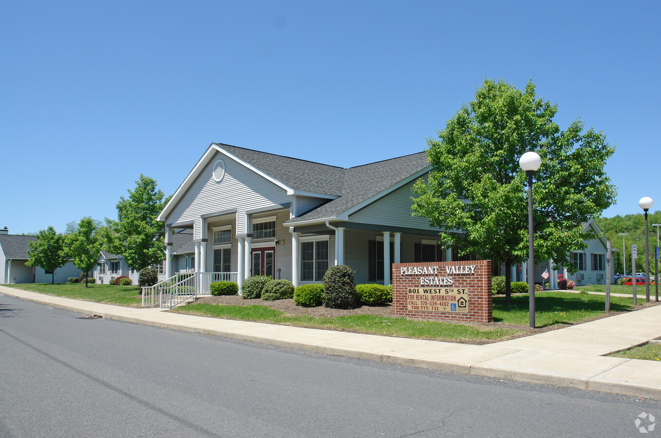 Pleasant Valley Estates - Pleasant Valley Estates Apartments