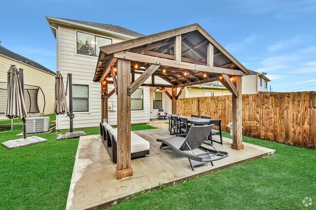 Building Photo - 3648 Standing Rock Dr Rental