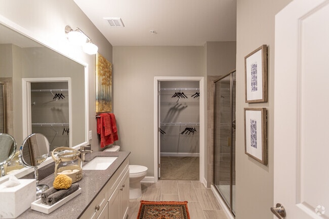 完売 upper hights THE AMALIE LONGLENGTH 25 Everleigh Cool Springs 55+ Active Adult Apartment Homes - Franklin