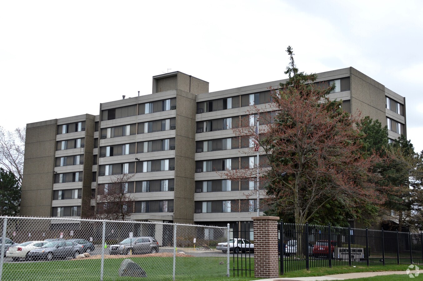 Elizabeth Lee Doles Manor - Elizabeth Lee Doles Manor Apartments