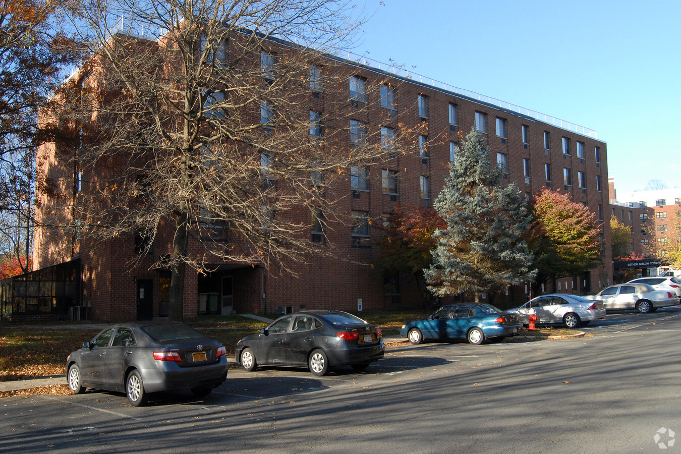 Photo - Esther Gitlow Towers Senior Apartments