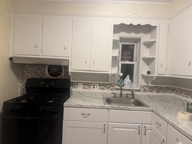 Photo - 187-24 Wexford Terrace Apartment