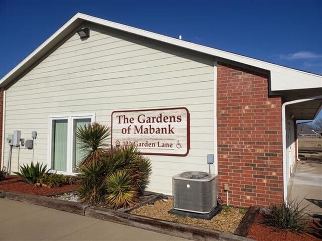 Building Photo - Gardens of Mabank Senior Living Rental