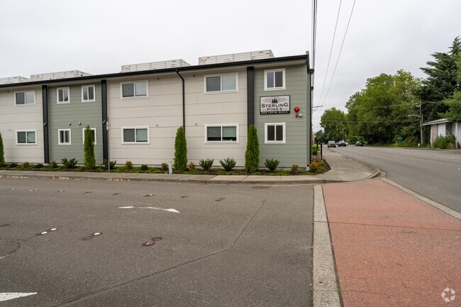 Building Photo - Sterling Pines