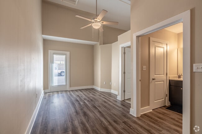 Interior Photo - Beaumont Downtown Lofts