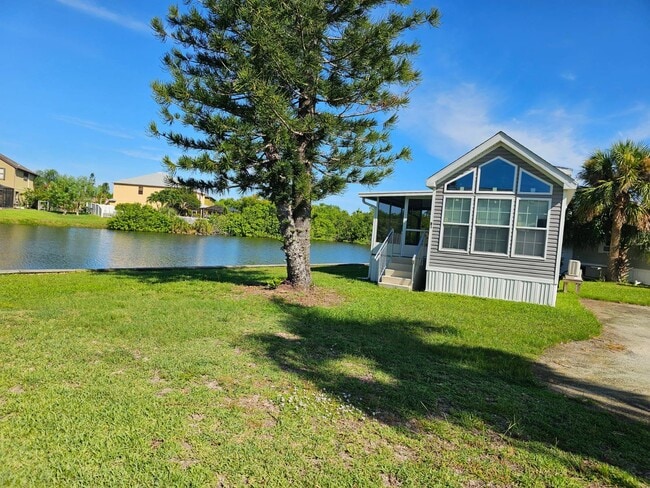 Building Photo - 200 S Banana River Dr Rental