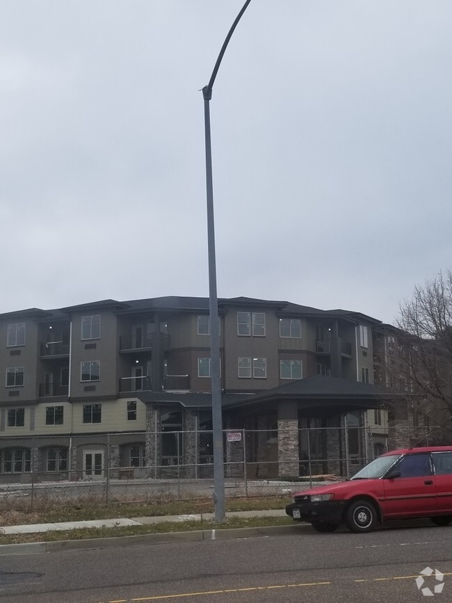 Building Photo - Bonaventure of Thornton Rental