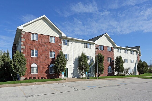 Photo - BAY MANOR APARTMENTS