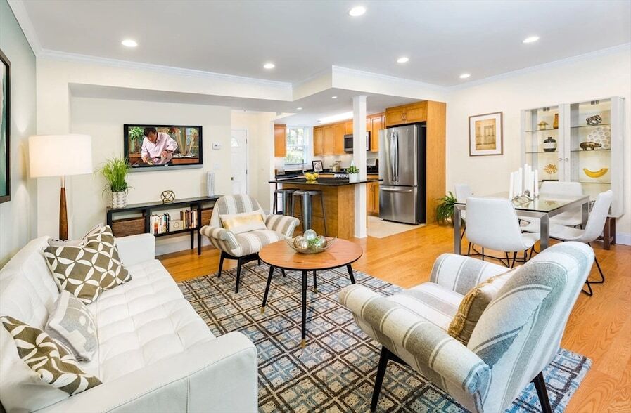 Photo - 517 VFW Parkway Rental