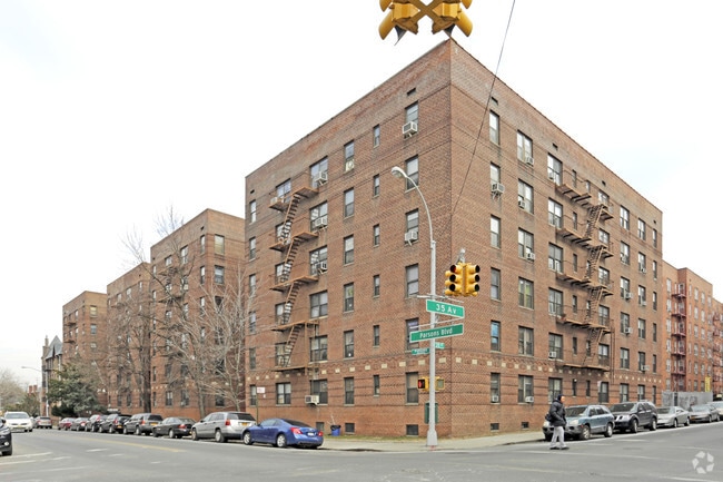 Building Photo - 3415 Parsons Apartments
