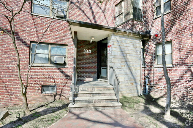 Building Photo - 3021 Edwin Ave Rental