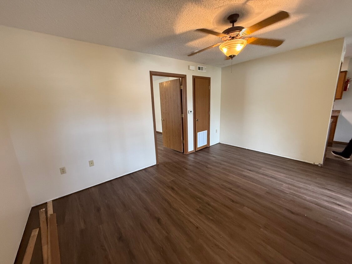 Floor Plan - 1 Bedroom / 1 Bathroom