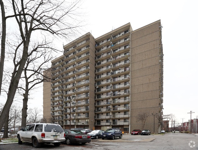 Primary Photo - Ambleside Tower Rental