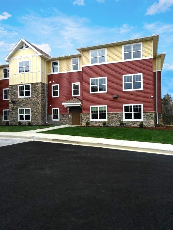Building Photo - Southern Pines II Rental