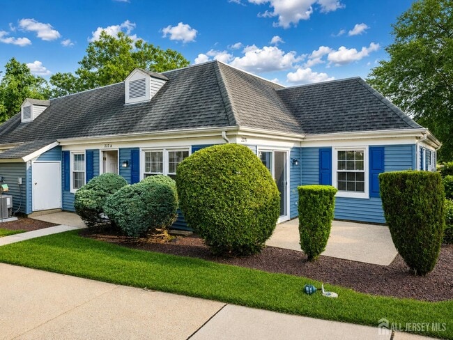 Building Photo - 227 Manchester Ln