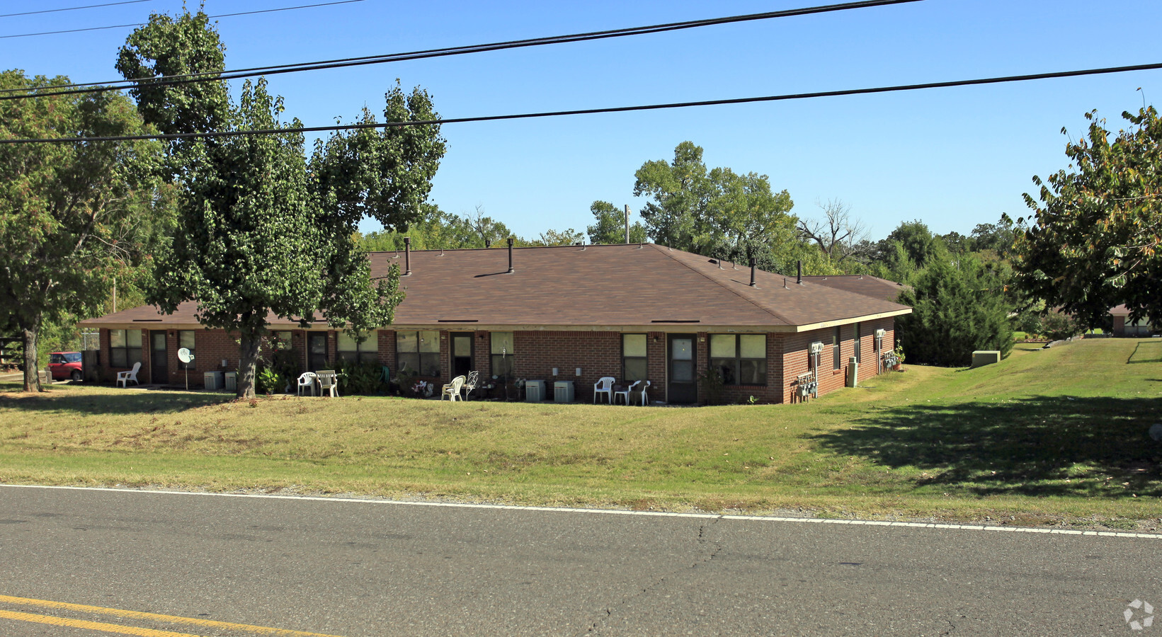 Bent Oak Village - Bent Oak Village Apartments