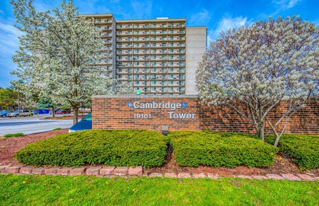 Photo - Cambridge Towers Apartments