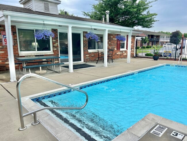 Mayfair Apartment Homes - Mayfair Apartment Homes