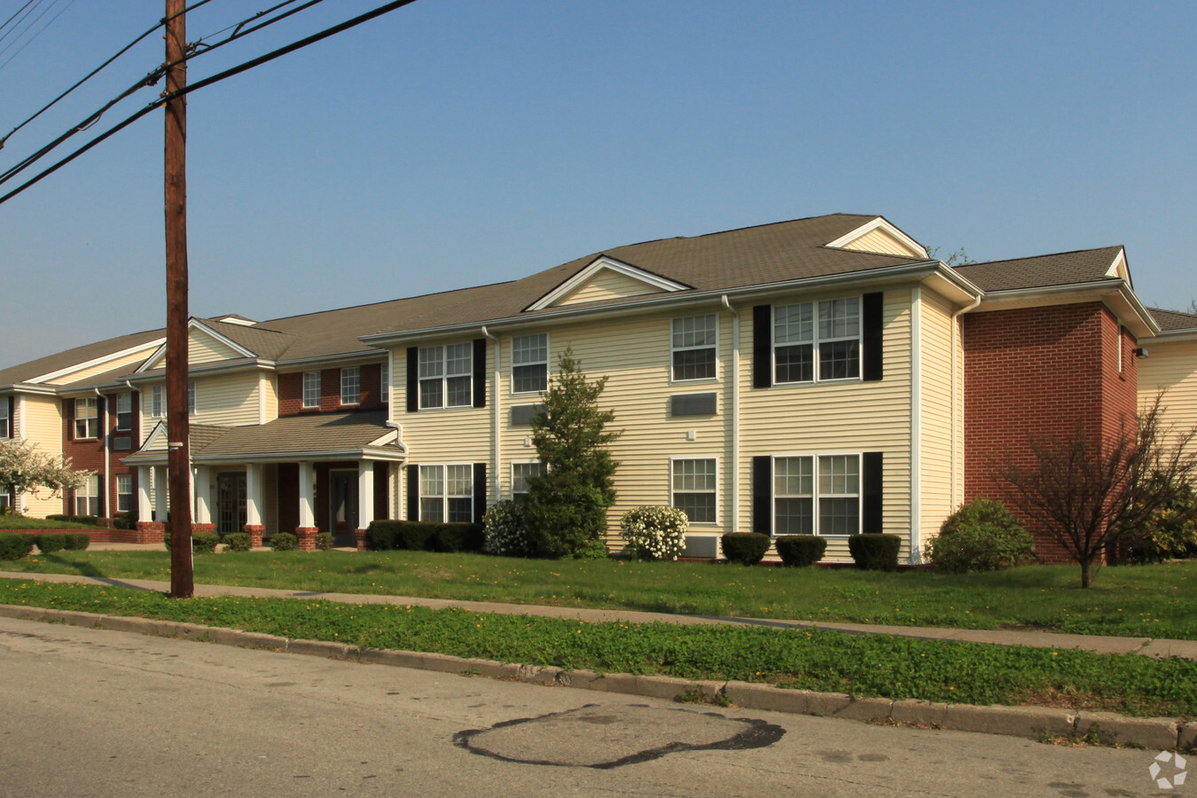 Photo - Marian Manor Apartments