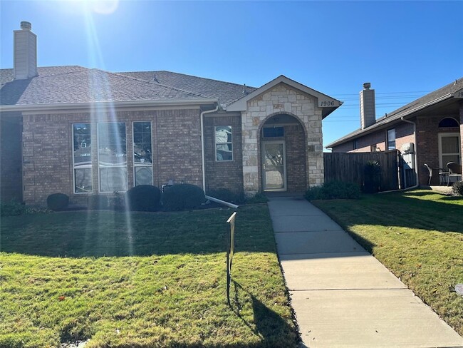 Photo - 1906 Poinsettia Blvd Townhome