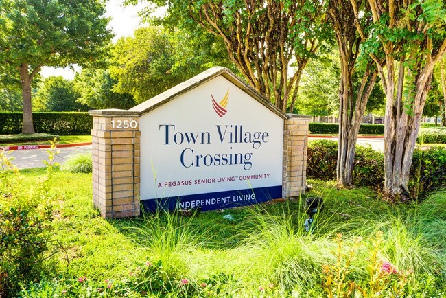 Town Village Crossing - Town Village Crossing Apartments