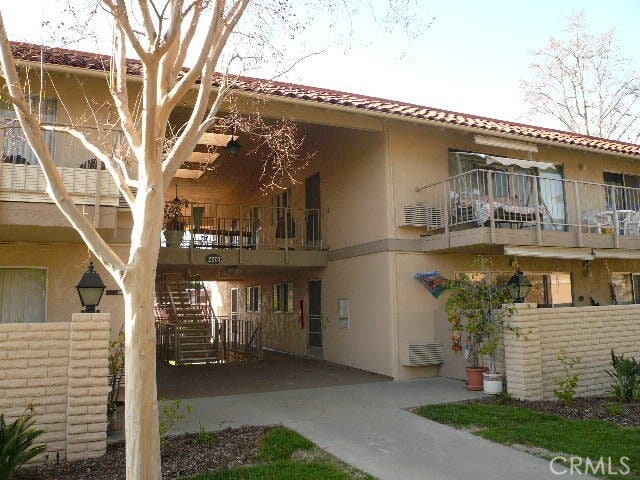 Building Photo - 2207 Via Mariposa E Rental