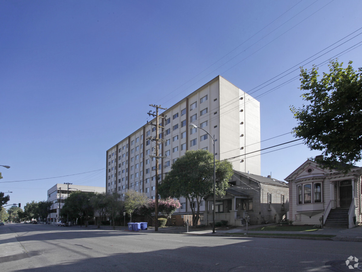 Photo - Shires Memorial Center Apartments