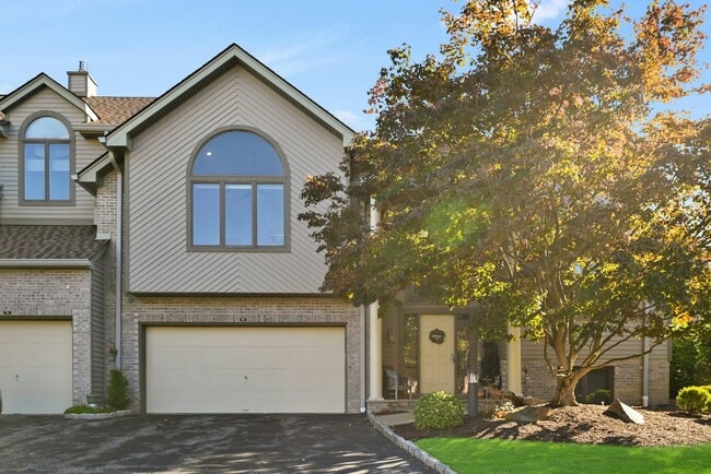 Building Photo - 714 Holly Ct