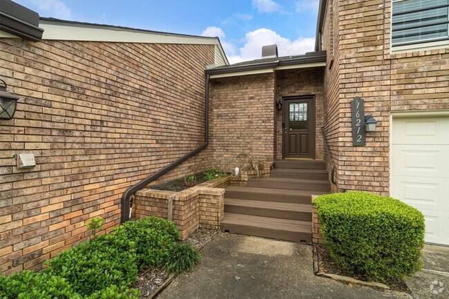 Building Photo - 16212 Seahorse Dr Rental