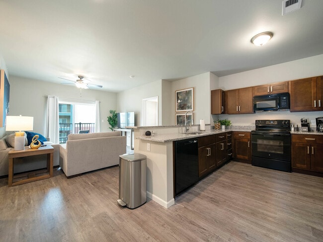 Building Photo - Crescent Falls Rental