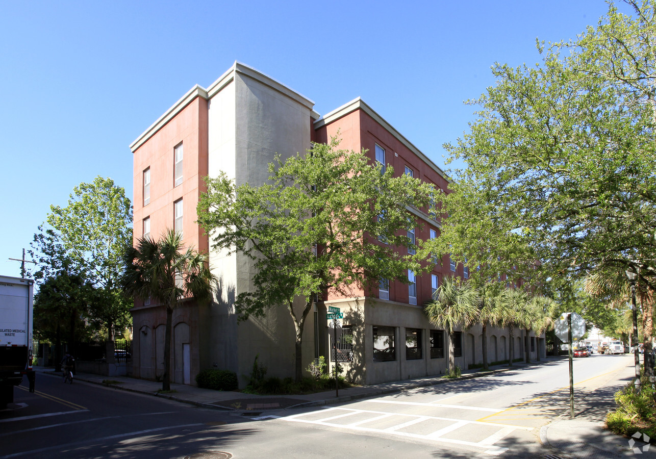 Photo - The Canterbury House Apartments