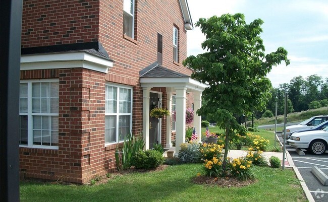 Building Photo - Garber Manor Apartments