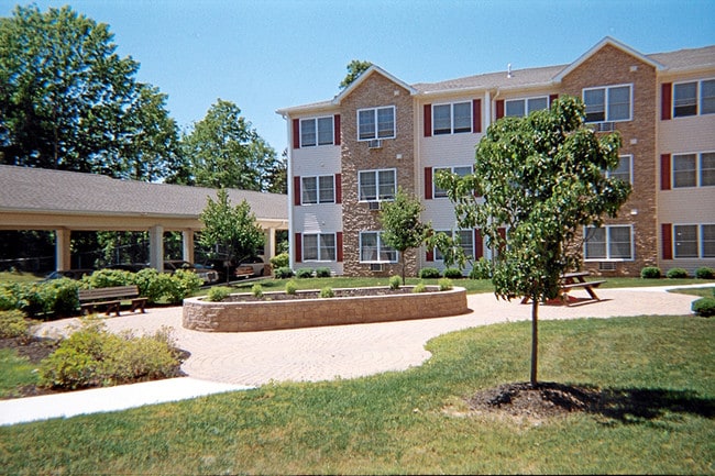 Building Photo - Horizons at Fishkill
