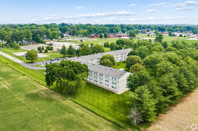 Building Photo - Cedars of Lebanon Apartments