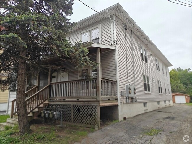 Building Photo - 372 Mansion St Rental
