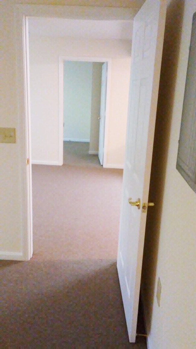 CREEKSIDE SENIOR APARTMENTS Nicholasville, Kentucky 0 unit