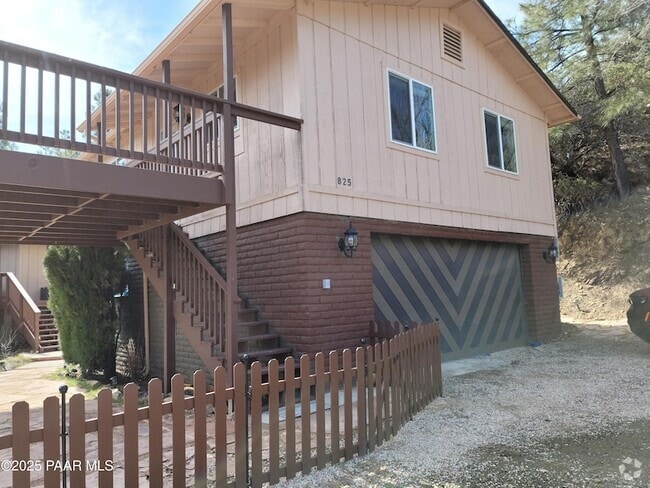 Building Photo - 825 Allen Dr Rental