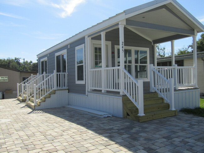 Building Photo - 245 Oak Harbor Camp Rental
