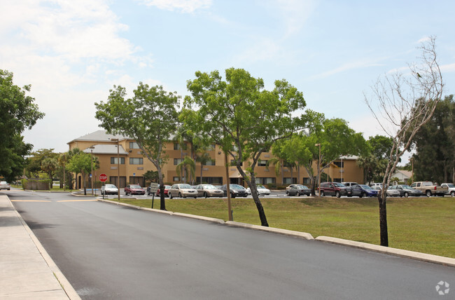 Primary Photo - Federation Gardens of Davie Rental