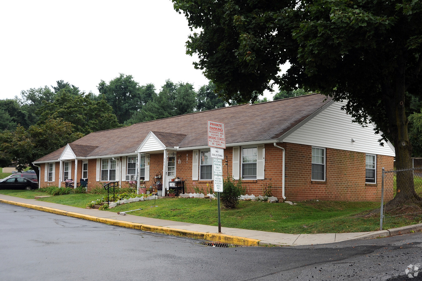 Photo - Brooke Estates Senior Apartments