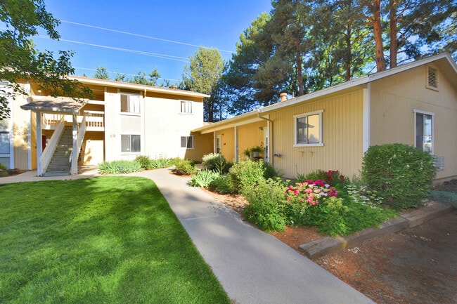 Building Photo - Ontario Manor