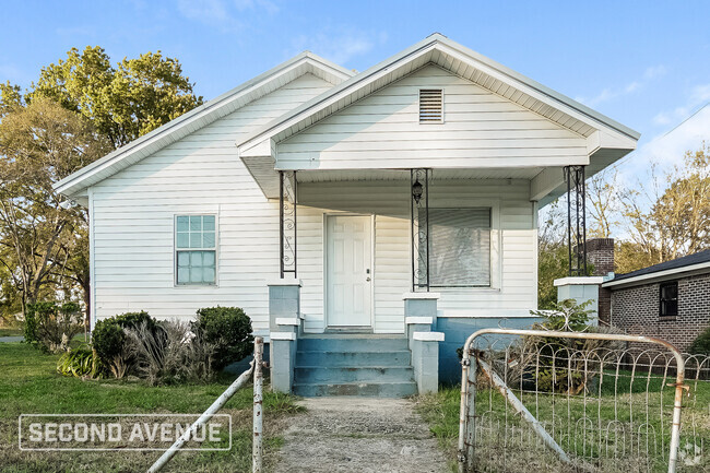 Building Photo - 5924 Woodward Ave Rental