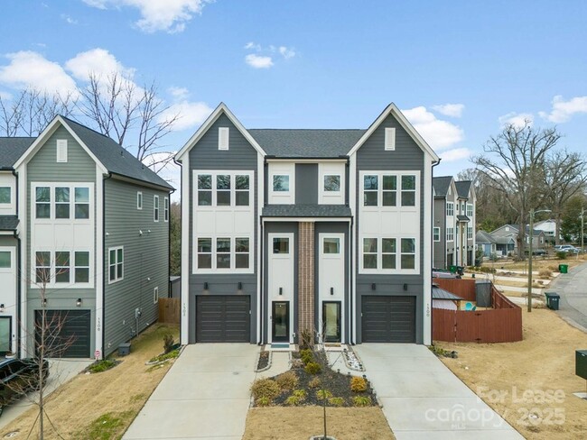 Photo - 1500 Effingham Rd Townhome