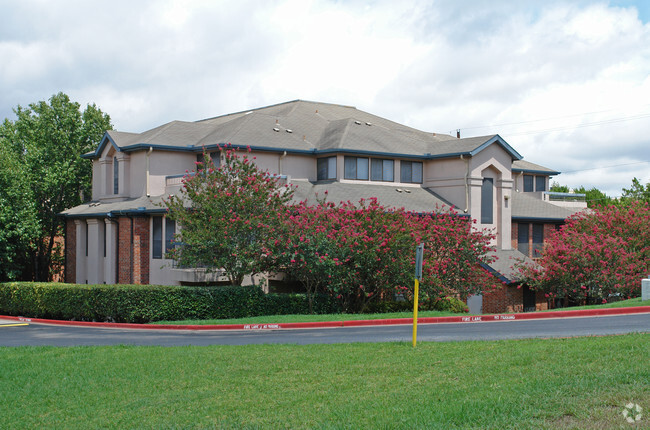 Building Photo - The Continental Retirement Community Rental