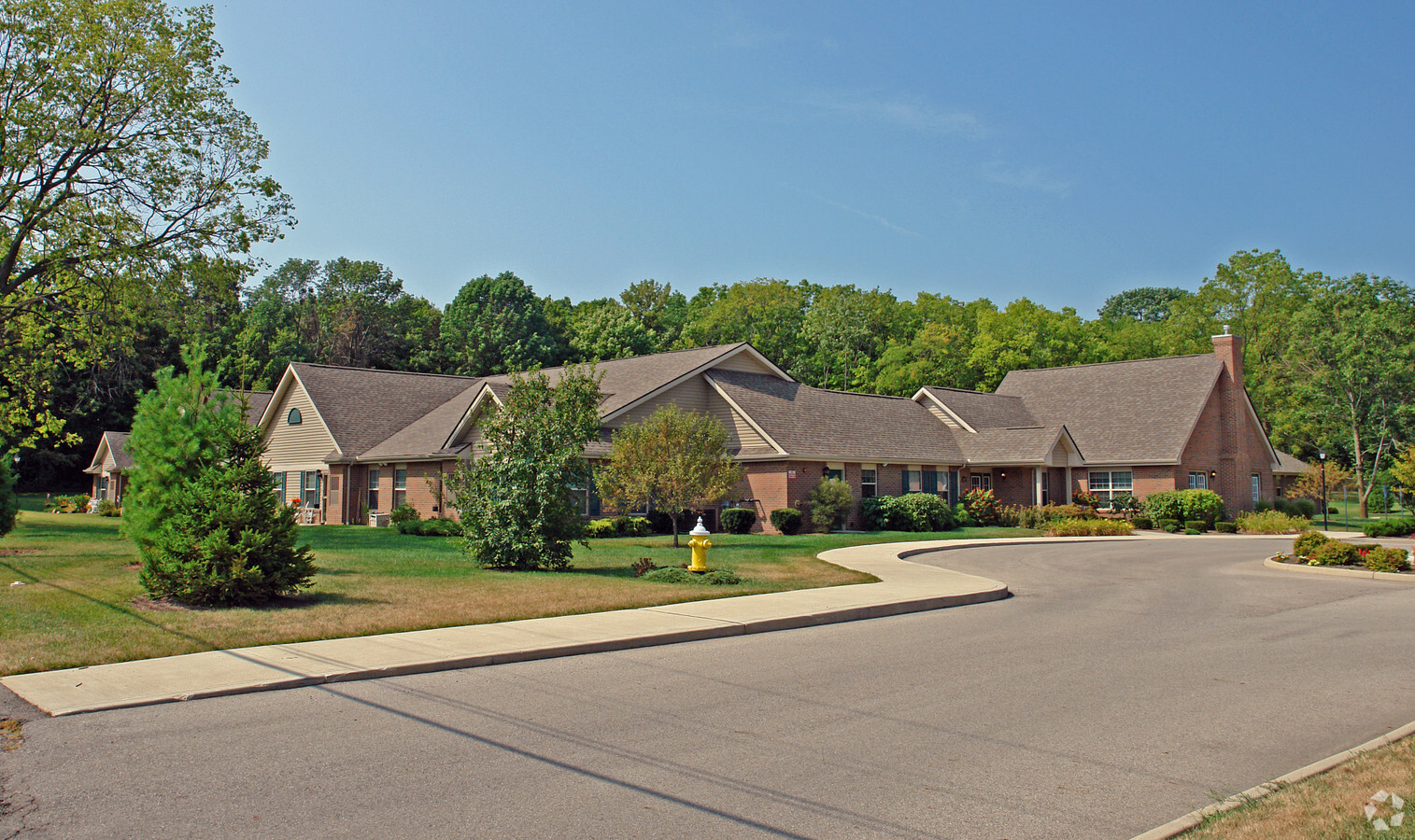 Mary Irene Gardens - Mary Irene Gardens Apartments