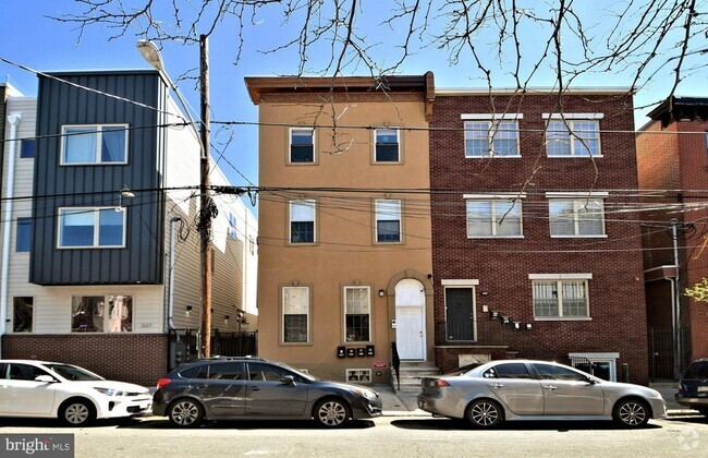 Building Photo - 1325 N Franklin St Rental