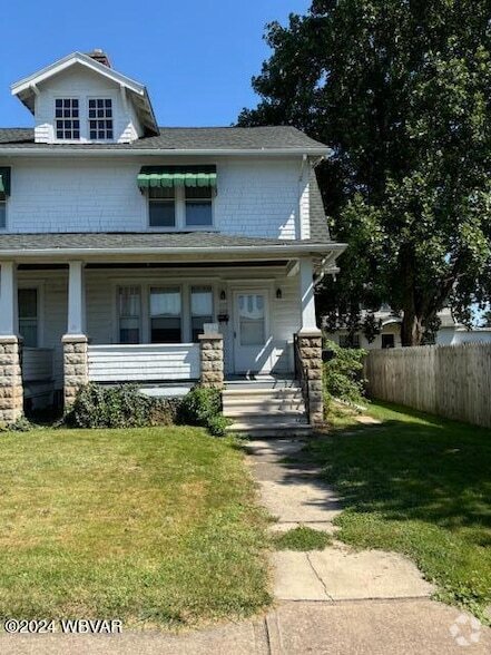 Building Photo - 1118 Mulberry St Rental